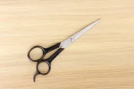 ¡Descubre los sorprendentes efectos de cortar las puntas con tijeras normales!
